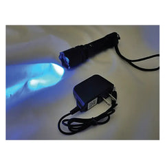 see  areas of urine residue inspection SCOE 10x Professional Rechargeable Blacklight 